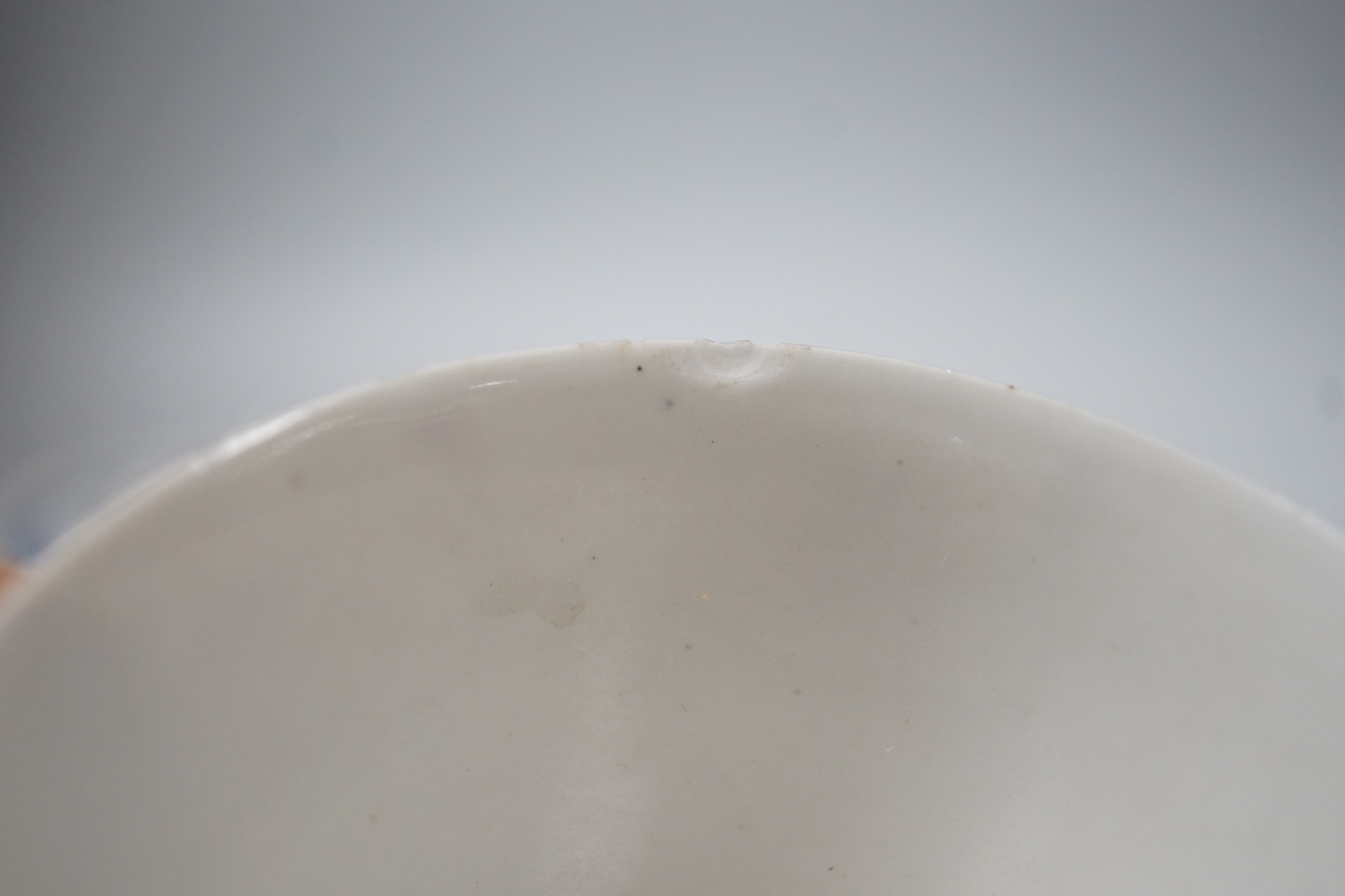 A Chinese blue and white ovoid vase, 9cm, a dragon teapot and cover and a famille rose cup